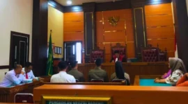 Sebanyak 10 orang pelanggar Perda menjalani Sidang Tipiring di Pengadilan Negeri Padang, Jalan Khatib Sulaiman, Jumat (3/10/2025). (Foto: Humas Satpol PP Padang)