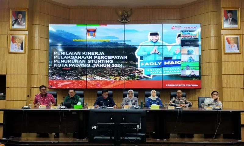 Kegiatan Penilaian Kinerja Pelaksanaan Aksi Konvergensi Percepatan Penurunan Stunting di Balai Kota Padang, Kamis (2/10/2025). (Foto: FB Diskominfo Padang)