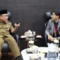Wakil Wali Kota Padang, Maigus Nasir menerima kunjungan mahasiswa asal Negeri Sembilan dari UTM di Lounge Balai Kota Aia Pacah, Selasa (21/10/2025). (Foto: Prokopim Padang)
