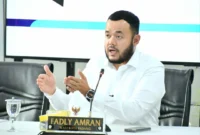 Wali Kota Padang Fadly memimpin rapat teknis penataan kota di Gedung Putih, Kediaman Resmi Wali Kota Padang, Selasa (28/10/2025). (Foto: Prokopim Padang)