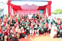 Wali Kota Padang, Fadly Amran menghadiri HUT ke-75 IDI Cabang Padang di halaman SDN 27 Olo Ladang, Minggu (26/10/2025). (Foto: Prokopim Padang)