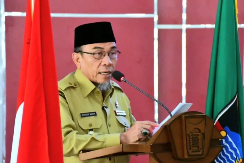 Wawako Padang Maigus Nasir membuka kegiatan Ujian Dinas dan Ujian Penyesuaian Kenaikan Pangkat di Balai Kota Padang, Senin (13/10/2025). (Foto: Prokopim Padang)