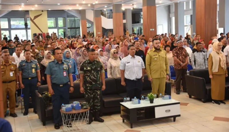Wali Kota Padang Fadly Amran dalam acara workshop menghadapi gempa bumi berpotensi tsunami di Gedung Bagindo Aziz Chan Youth Center, Selasa (21/10/2025). (Foto: Prokopim Padang)