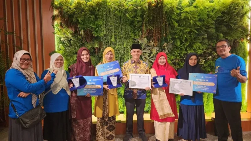 Guru dan siswa Padang Panjang raih empat penghargaan di Anugerah GTK 2025 dan FLS2N. (Foto: Kominfo Padang Panjang)