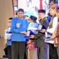 Lima guru Pasbar raih penghargaan GTK 2025 Sumbar. Dua guru terpilih wakili Sumbar ke ajang nasional. (Foto: Diskominfo Pasbar)