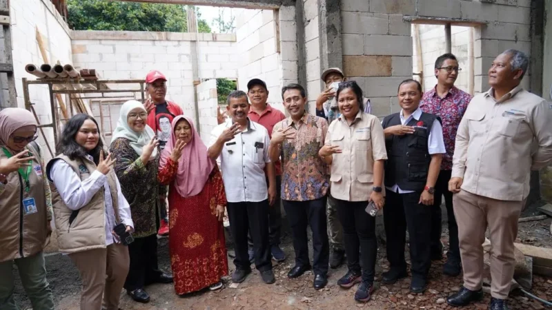 Peninjauan lokasi pembangunan BSPS di Kelurahan Patemon, Kecamatan Gunungpati, Kota Semarang, Jawa Tengah, Rabu (5/11/2025). (Foto: Kementerian PKP)