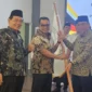 Wakil Bupati Pessel, Risnaldi Ibrahim didampingi Anggota DPRD Sumbar, Bakri Bakar menghadiri pengukuhan pengurus IKAPSO Padang. (Foto: Dok. Prokopim)