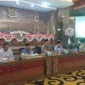 Ketua DPRD Pessel, Darmansyah bersama Wakil Bupati, Risnaldi Ibrahim dan Wakil Ketua, Dani Sopian dan Hakimin, serta unsur pimpinan lainnya saat melakukan dengar pendapat pembentukan Pansus. (Foto: Dok. Humas DPRD)