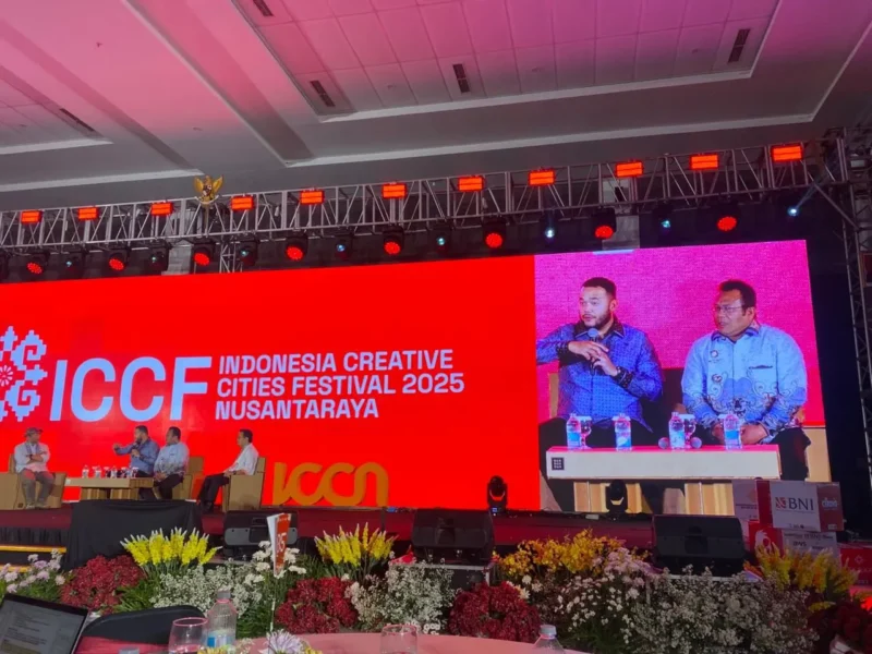 Wali Kota Padang, Fadly Amran menjadi pembicara pada Indonesia ICCF 2025 di Kota Malang, Jawa Timur, Sabtu (8/11/2025). (Foto: Prokopim Padang)
