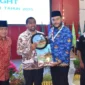 Wali Kota Padang Fadly Amran menyambut peserta Raimuna Daerah (Raida) VII Sumbar di Aula Bagindo Aziz Chan, Balai Kota Padang Aie Pacah, Senin (17/11/2025). (Foto: Prokopim Padang)