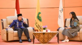 Wakil Wali Kota Padang, Maigus Nasir menjadi pemateri pada kegiatan LKMM-TD yang digelar BEM FTSP UBH di Convention Hall Kampus I Proklamator, Sabtu (22/11/2025). (Foto: Prokopim Padang)