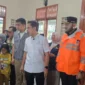 Wali Kota Padang, Fadly Amran mendampingi kunjungan Menteri Kesehatan RI ke Kecamatan Koto Tangah, Jumat (28/11/25). (Foto: Prokopim Padang)