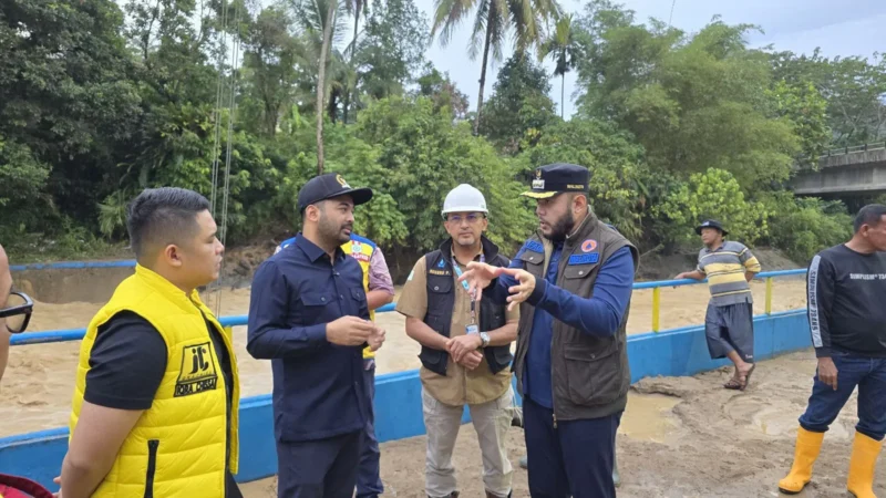 Pemko Padang mempercepat perbaikan IPA Perumda AM yang rusak akibat bandang dan longsor. (Foto: Prokopim Padang)