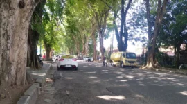 Pemko Padang akan melakukan perbaikan total Jalan Mangunsarkoro. (Foto: Javanusa)