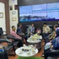 Sekda Kota Padang Andree Algamar menerima Konjen Malaysia Medan, Shahril Nizam bin Abdul Malek di Lounge Akmal Usman Balai Kota Padang, Aie Pacah, Kamis (20/11/2025). (Foto: Diskominfo Padang)