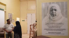 Wali Kota Padang Panjang Hendri Arnis didampingi Fauziah Fauzan El Muhammady mengunjungi Museum Pahlawan Nasional Rahmah El Yunusiyyah. (Foto: Kominfo Padang Panjang)