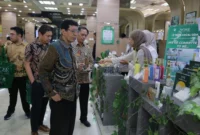 Pameran Indonesia Pharmaceutical and Cosmetics for Sustainability 2025 di Plaza Industri, Kementerian Perindustrian. (Foto: Kemenperin)