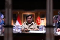 Presiden Prabowo Subianto memanggil sejumlah anggota Kabinet Merah Putih ke kediaman pribadinya di Hambalang, Bogor, Jawa Barat, Minggu (23/11/2025). (Foto: BPMI Setpres)
