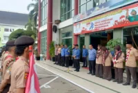 Wakil Bupati Pessel, Risnaldi Ibrahim melepas Kontingen Pramuka Pessel ke Raimuna Daerah VII Sumbar. (Foto: Dok. Prokopim)