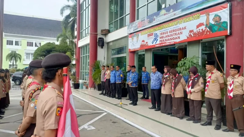Wakil Bupati Pessel, Risnaldi Ibrahim melepas Kontingen Pramuka Pessel ke Raimuna Daerah VII Sumbar. (Foto: Dok. Prokopim)
