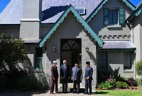 Presiden Prabowo Subianto melakukan pertemuan tête-à-tête dengan PM Australia Anthony Albanese di Kirribilli House, Sydney, pada Rabu (12/11/2025). (Foto: BPMI Setpres)