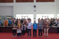 Peserta Rakor SP4N LAPOR Kota Padang foto bersama. (Foto: Diskominfo Padang)