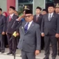 Wakil Bupati Pessel Risnaldi Ibrahim menjadi pembina upacara Hari Pahlawan, Senin (10/11). (Foto: Dok. Prokopim)