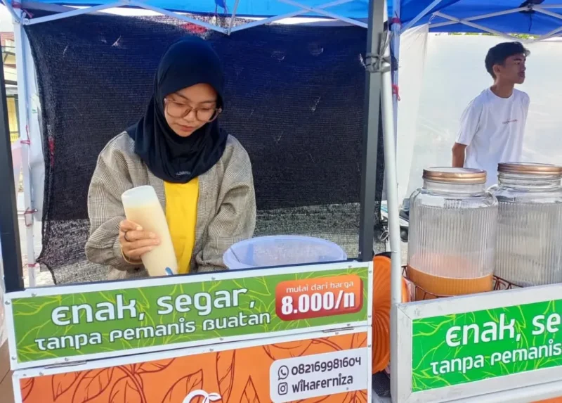 Disperdakop UKM Padang Panjang memperkuat pembinaan UMKM kuliner melalui pendampingan lapangan. (Foto: Kominfo Padang Panjang)