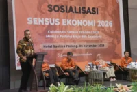 Wali Kota Padang Fadly Amran menjadi keynote speaker pada kegiatan Sosialisasi SE 2026, yang digelar BPS Padang, di Hotel Santika Premiere Padang, Kamis (6/11/2025). (Foto: Prokopim Padang)