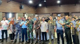 Pemko Padang menggelar Sosialisasi Perda Kota Padang Nomor 1 Tahun 2025 tentang Trantibum, Kamis (6/11/2025) di Ocean Beach Hotel. (Foto: FB Diskominfo Padang)