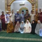 Wakil Wali Kota Padang, Maigus Nasir saat Subuh Mubarakah di Masjid Ikhwatun, Kelurahan Parupuk Tabing, Kecamatan Koto Tangah, Sabtu (15/11/2025). (Foto: Prokopim Padang)