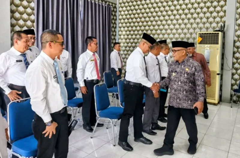 Sebanyak 18 Pejabat Pimpinan Tinggi (PPT) Pratama di lingkungan Pemkab Pasbar mengikuti Ujian Kompetensi, Jumat–Sabtu (14–15/11/2025). (Foto: Diskominfo Pasbar)