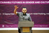 Wali Kota Padang Fadly Amran mengimbau seluruh Ketua RT untuk segera mendaftarkan diri untuk mengikuti Program Padang Rancak Award 2025. (Foto: Diskominfo Padang)