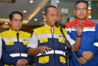 Menteri Energi dan Sumber Daya Mineral (ESDM) Bahlil Lahadalia memastikan stok BBM dan LPG aman saat Nataru. (Foto: Kementerian ESDM)