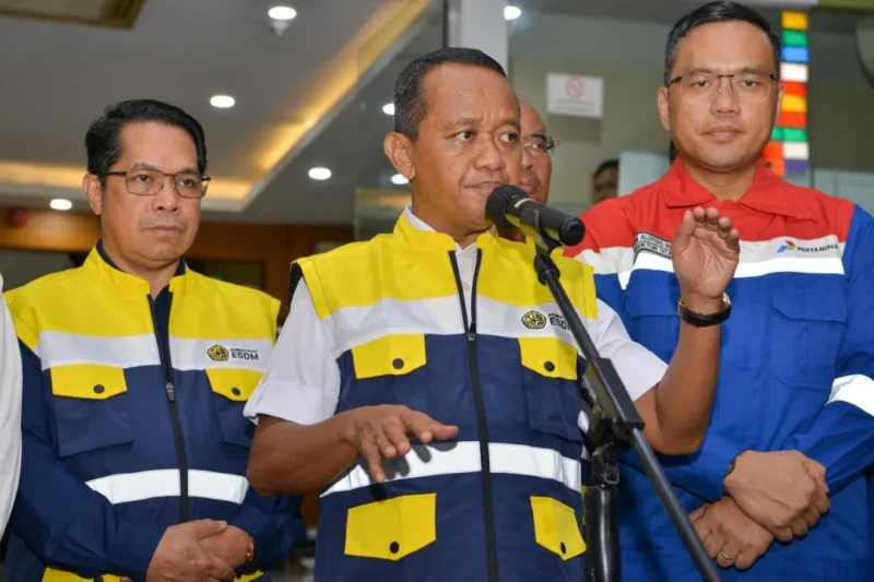 Menteri Energi dan Sumber Daya Mineral (ESDM) Bahlil Lahadalia memastikan stok BBM dan LPG aman saat Nataru. (Foto: Kementerian ESDM)