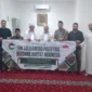 Warga Palestina bersama NGO Turki menyalurkan bantuan senilai Rp 33,6 juta untuk masyarakat terdampak banjir di Sumbar. (Foto: ADPSB)