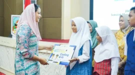 Sekolah di Dharmasraya dilarang memungut biaya wajib dari orang tua siswa. (Foto: Pemkab Dharmasraya)