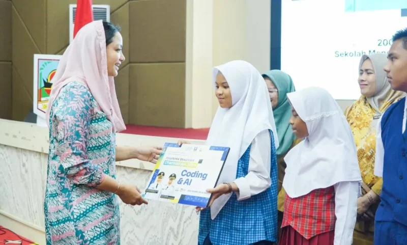 Sekolah di Dharmasraya dilarang memungut biaya wajib dari orang tua siswa. (Foto: Pemkab Dharmasraya)