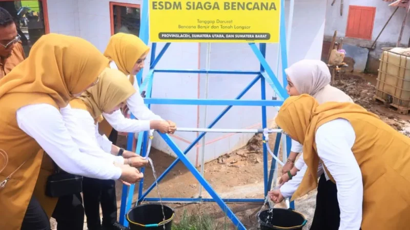 DWP Kementerian ESDM membangun sumur bor di Padang Pariaman untuk menjawab kebutuhan air bersih pengungsi banjir dan longsor. (Foto: Kominfo Padang Pariaman)