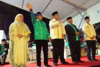 Bupati Tanah Datar Eka Putra didampingi Wakil Bupati Ahmad Fadly, Ketua LPTQ Abdurrahman Hadi, dan Ketua TP-PKK Ny. Lise Eka Putra menghadiri pembukaan MTQ Nasional ke-41 tingkat Sumbar di Lapangan Wirabraja Kota Bukittinggi Sabtu (13/12/2025) malam. (Foto: Prokopim Tanah Datar)