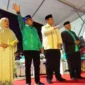 Bupati Tanah Datar Eka Putra didampingi Wakil Bupati Ahmad Fadly, Ketua LPTQ Abdurrahman Hadi, dan Ketua TP-PKK Ny. Lise Eka Putra menghadiri pembukaan MTQ Nasional ke-41 tingkat Sumbar di Lapangan Wirabraja Kota Bukittinggi Sabtu (13/12/2025) malam. (Foto: Prokopim Tanah Datar)