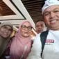 Gubernur Jabar Kang Dedi Mulyadi (KDM) memborong 1.000 bungkus rendang produksi pelaku UMKM Kota Padang untuk dikirim ke Aceh. (Foto: Diskominfo Padang)