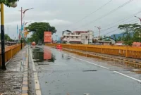 Pemko Padang pastikan Jembatan Muaro Penjalinan aman dilalui. (Foto: Diskominfo Padang)