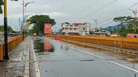 Pemko Padang pastikan Jembatan Muaro Penjalinan aman dilalui. (Foto: Diskominfo Padang)