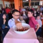 Pedagang mengikuti proses pencabutan nomor kios yang digelar Pemko Payakumbuh, Sabtu (20/12/2025). (Foto: MC Payakumbuh)