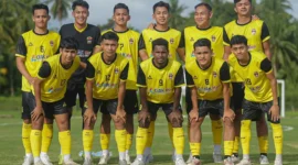 PSP Padang berhasil menundukkan Josal FC dengan skor 2-0 pada laga uji coba di Kota Pariaman, Sabtu (26/12/2025). (Foto: Diskominfo Padang)