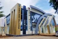 Gedung Perpustaakaan Umum Daerah Kota Padang tampak berdiri megah. (Foto: Diskominfo Padang)