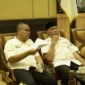 Gubernur Sumbar Mahyeldi mengikuti Rapat Koordinasi Evaluasi Realisasi APBD Tahun Anggaran 2025 secara daring, Selasa (24/12/2025). (Foto: ADPSB)