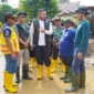 Wali Kota Padang, Fadly Amran, meninjau kawasan Tabiang Banda Gadang, Minggu (14/12/2025). (Foto: Prokopim Padang)