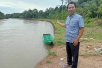 Jonaidi, SH, MH saat turun ke lapangan. (Foto: Dok. Pribadi)